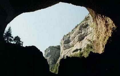 Entrance of a Vercors cave
Entre d'une cavit du Vercors